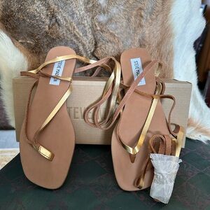 Steve Madden Brown and Gold Women's Sandals